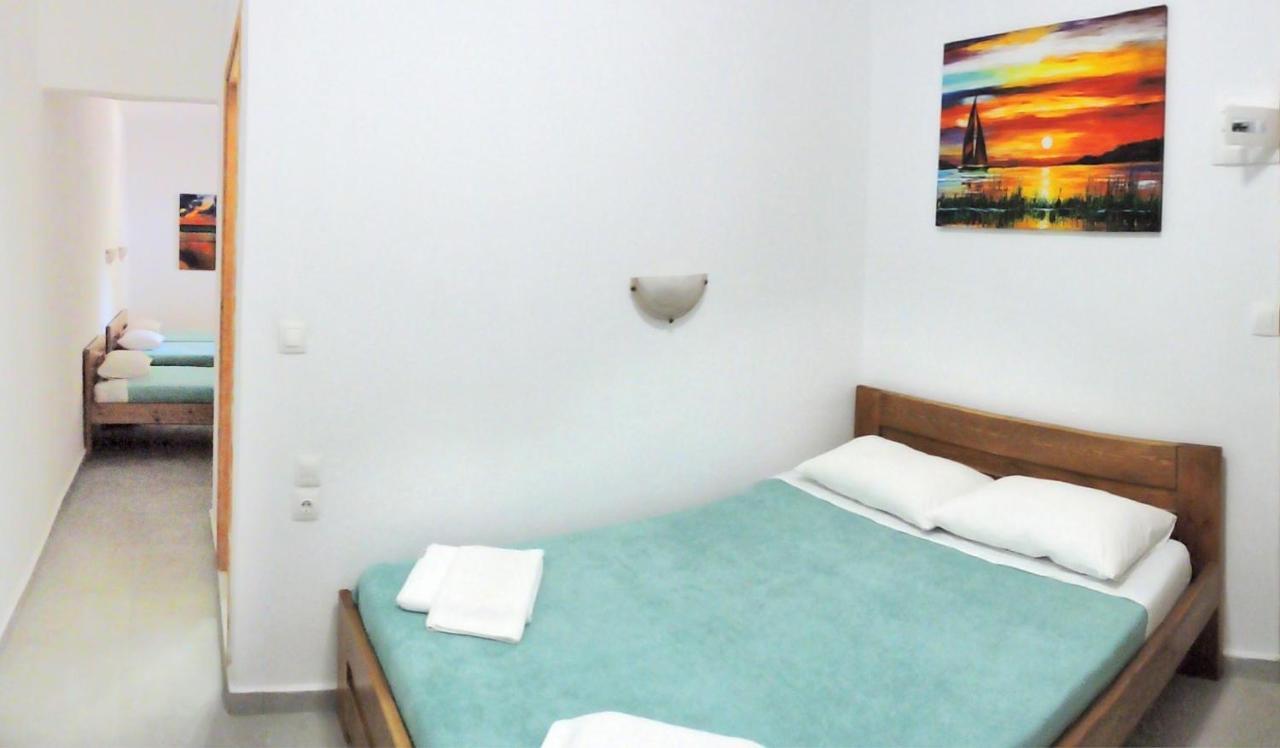 Egeon Rooms And Studios เยโอริยิอูโปลิส ภายนอก รูปภาพ